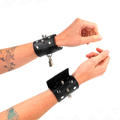 KINK - PUNK WRIST RESTRAINTS WITH SPIKES 25 X 6 CM - intimoo
